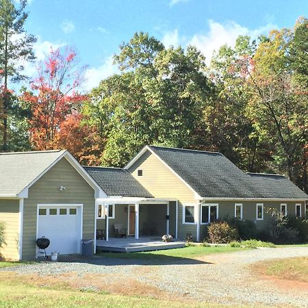 Montfair Resort Farm Crozet Exterior photo