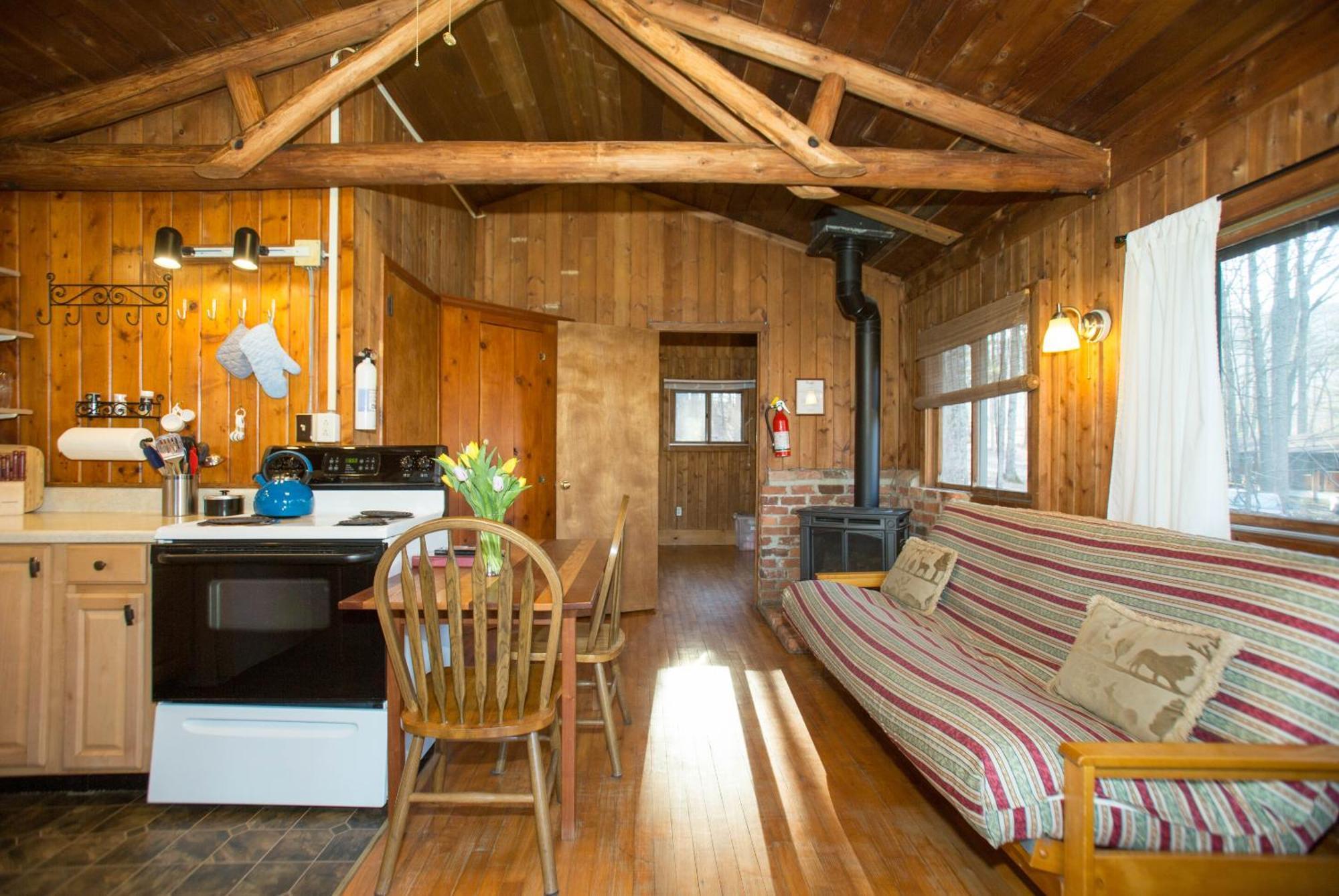 Montfair Resort Farm Crozet Room photo
