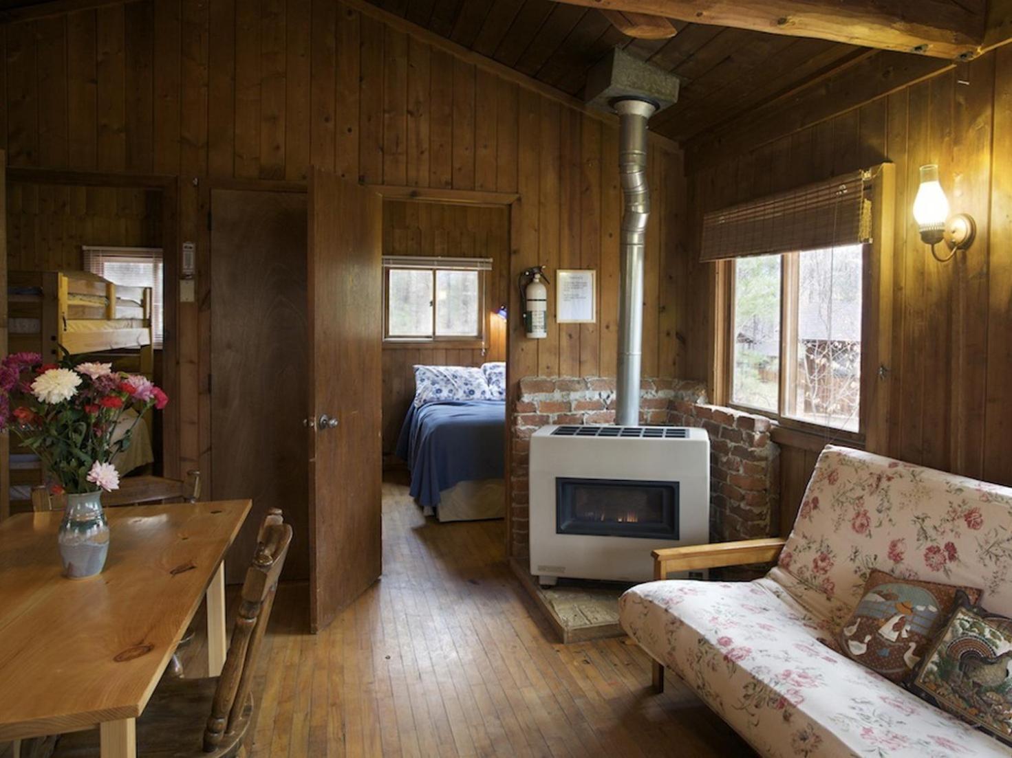 Montfair Resort Farm Crozet Room photo