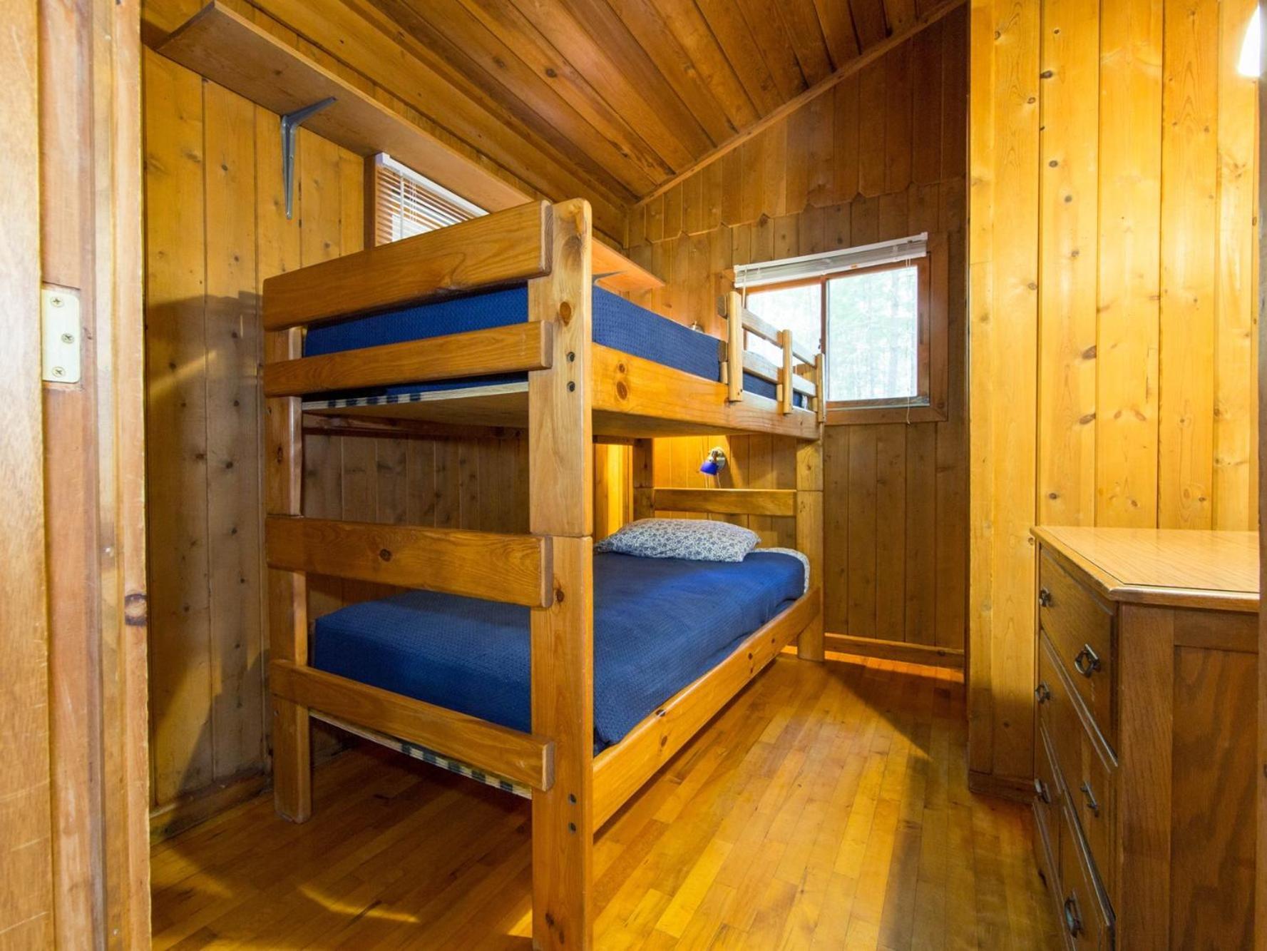 Montfair Resort Farm Crozet Room photo